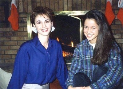 A picture of Virl Osmond's daughters; Virginia and Olive Osmond.